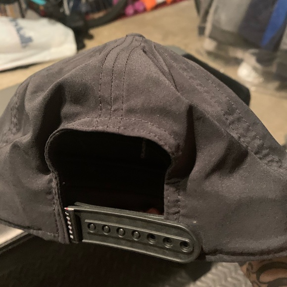 Youth adjustable Jordan Jump Man Hat like new black in color and very nice. - Picture 5 of 6